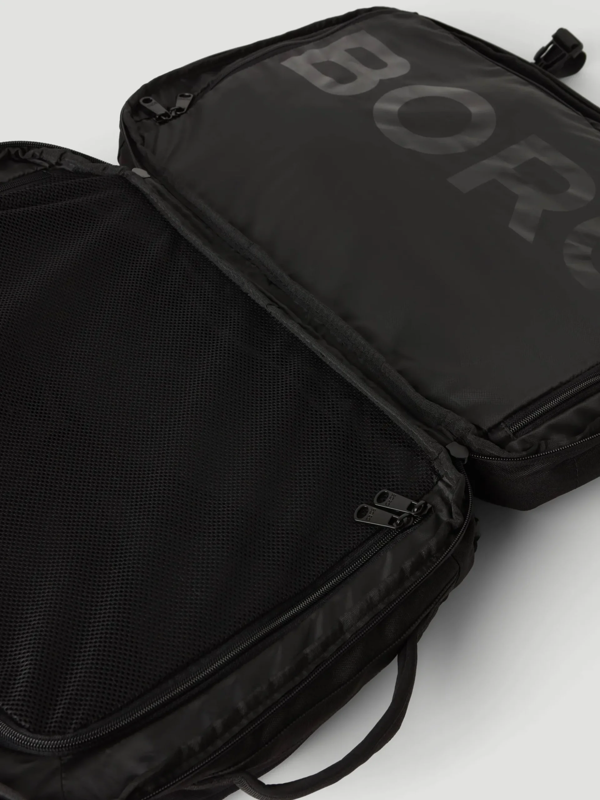 Borg Travel Backpack L - 35L
